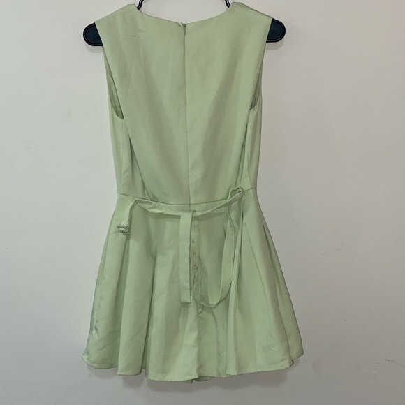 Item Ditto Dress - Picture 7 of 7